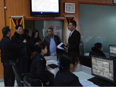 省安防協(xié)會會長肖冬根來我公司視察